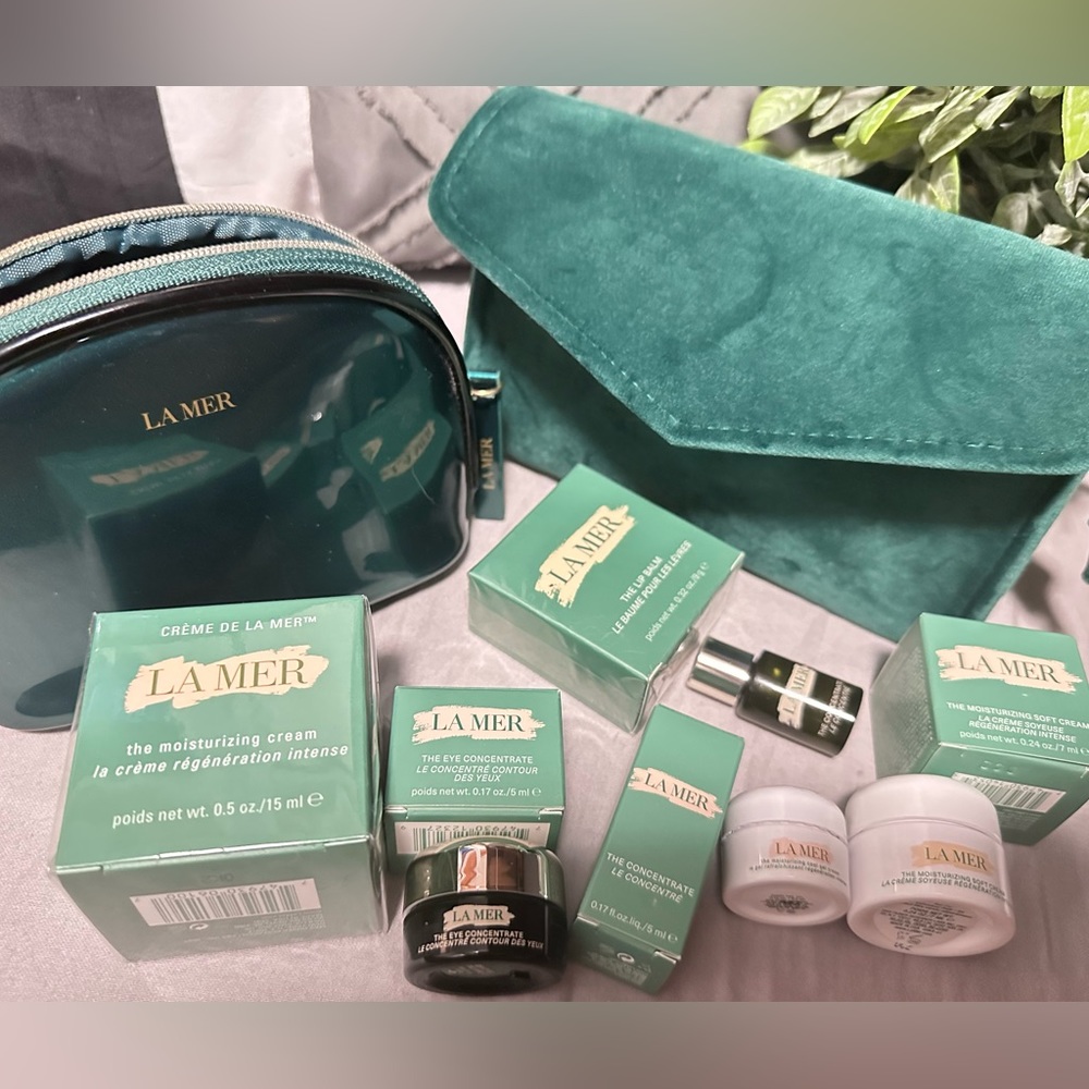 *SOLD* La Mer Big Bundle! With two Original Brand New La Mer Bags !